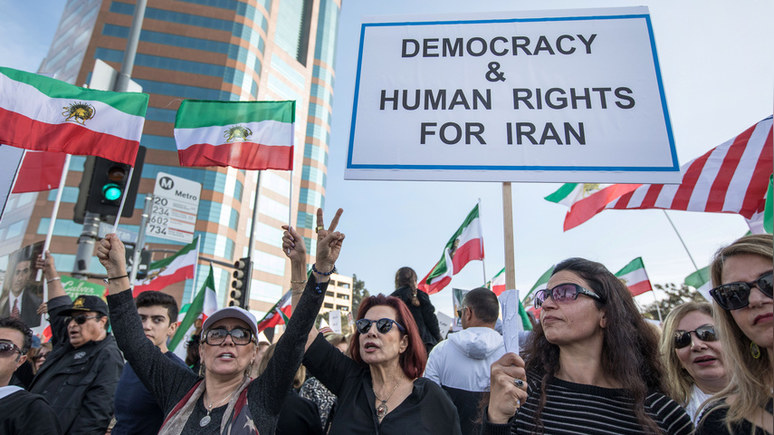 Der Spiegel: глава ЦРУ открестился от протестов в Иране — это народ