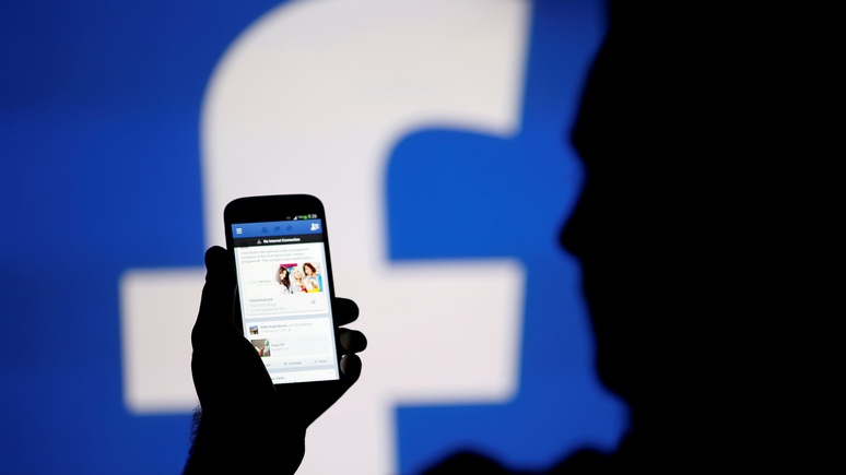 El País: в компании Facebook признали, что соцсети способны навредить демократии