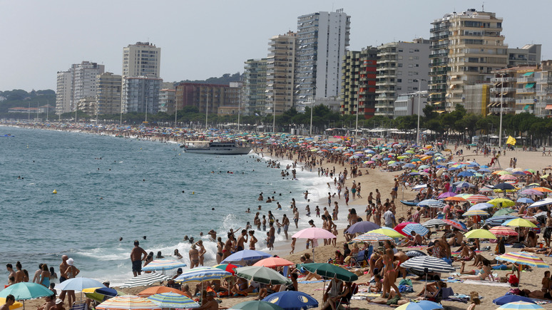 El País: Коста-Брава меняет испанских туристов на семейных россиян