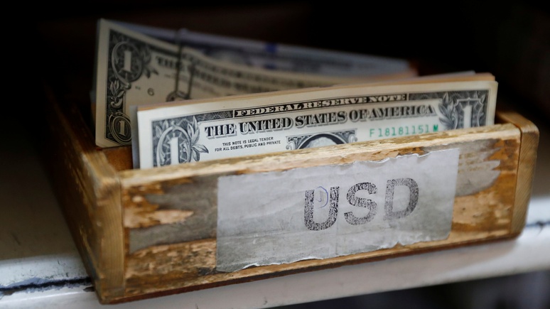 Manager Magazin: ослабление доллара угрожает экономическому господству США