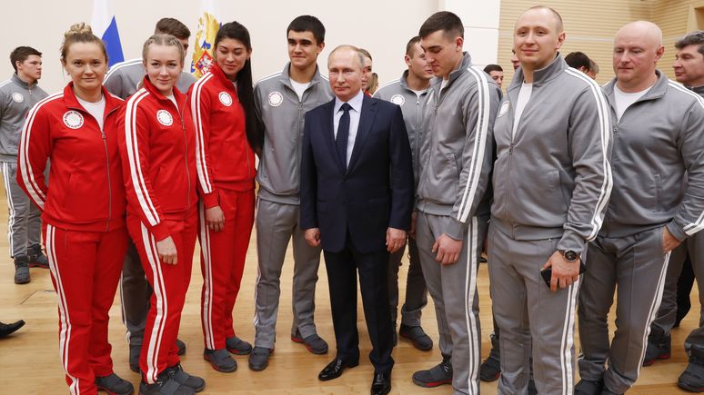 Le Monde: 13 российских спортсменов и двух тренеров допустили до Олимпиады-2018