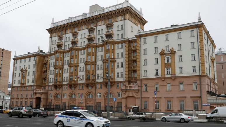Los Angeles Times: уличное противостояние — посольство США в Москве окажется в тупике