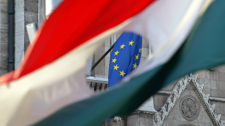 Зеркало недели: Венгрия сорвала заседание комиссии Украина — НАТО