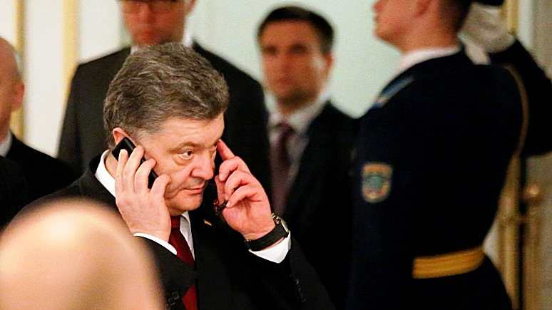 Зеркало недели: Порошенко позвонил Путину в годовщину Минских соглашений
