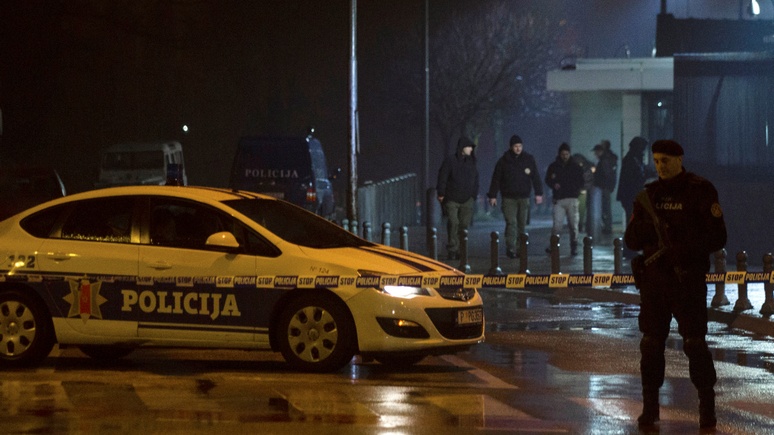 Time: в результате атаки на посольство США в Черногории погиб лишь нападавший