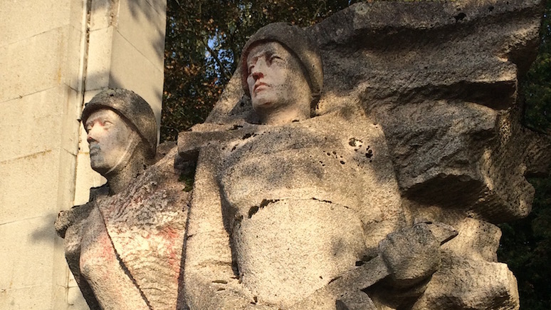wPolityce: в Польше снесли памятник благодарности Советской армии 