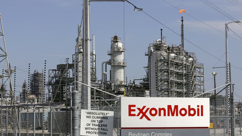 Bloomberg: из-за антироссийских санкций ExxonMobil решила выйти из совместных с «Роснефтью» проектов