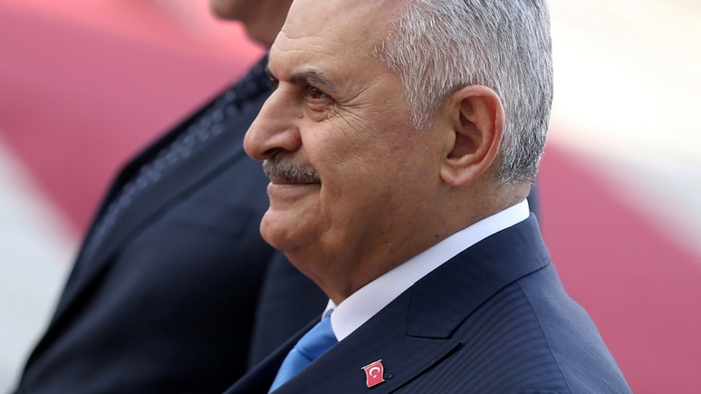 Премьер Турции: Анкара платит очень высокую цену за защиту Евросоюза
