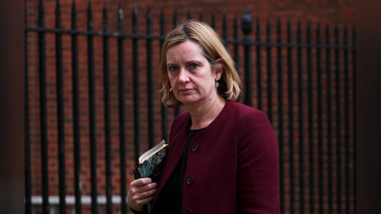 Sky News: отставка главы МВД Великобритании стала ударом для Терезы Мэй