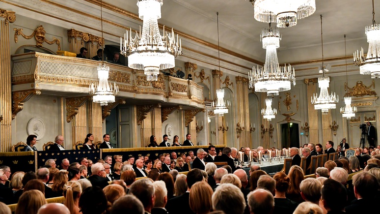 Guardian: из-за подмоченной репутации Шведская академия не вручит Нобеля по литературе  