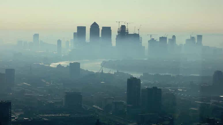 Independent: ЕС подаёт в суд на Лондон за грязный воздух — в Британии он слишком вреден для дыхания