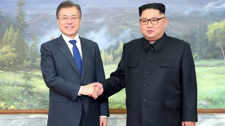 FT: лидеры КНДР и Южной Кореи встретились, чтобы спасти саммит Кима с Трампом