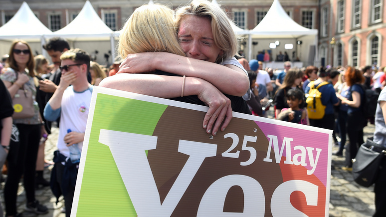 Guardian: «тихая революция» — Ирландия проголосовала за легализацию абортов
