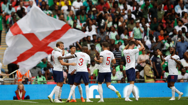 Mirror: ФИФА сурово наказала футбольную ассоциацию Англии за энергетик «не той марки»