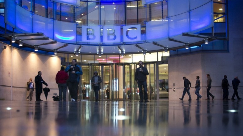 Times: BBC обеспечила туалетами сотни сотрудников-трансгендеров