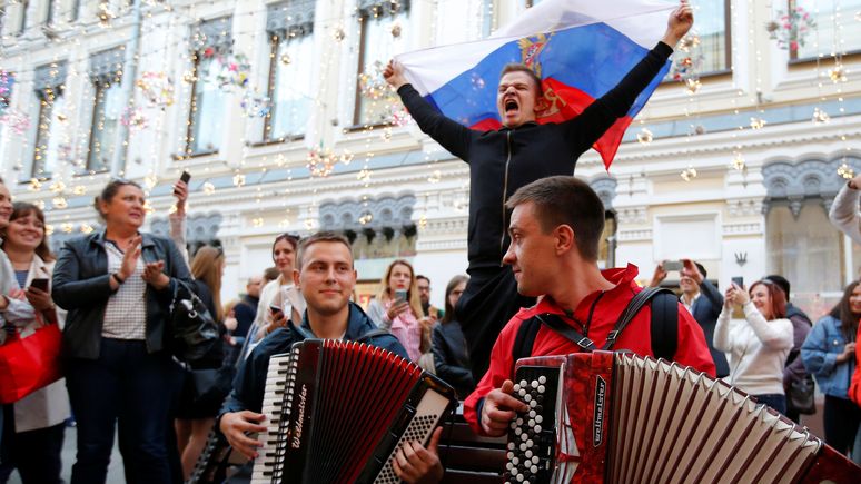 La Croix: россияне начинают любить футбол и надеяться на сборную