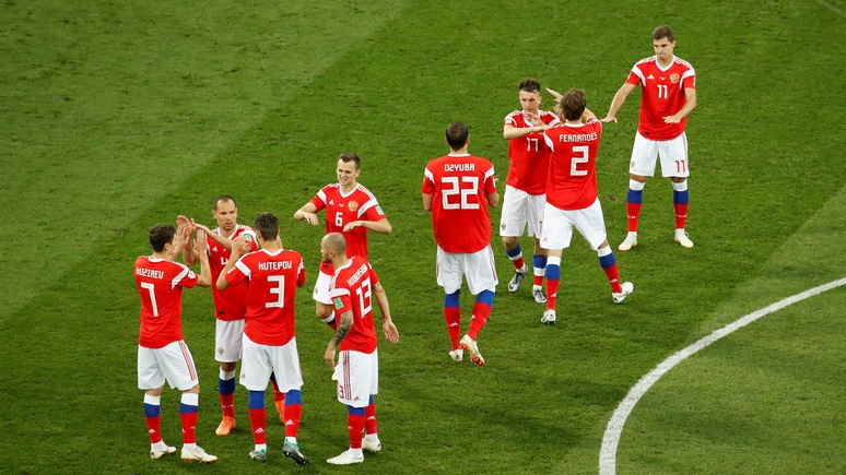 Daily Mail: российских футболистов обвинили в использовании... нашатыря