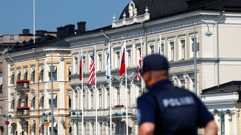 ERR: полиция Хельсинки расскажет о встрече Путина с Трампом и на русском