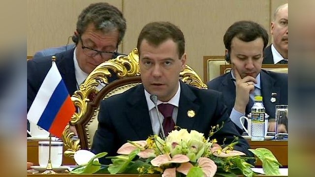 Лидеры БРИКС поддержали позицию Медведева по Ливии  