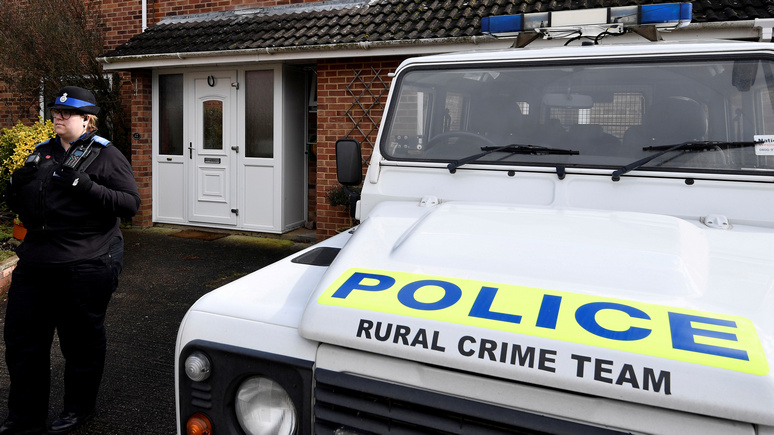 Sun: британская полиция «нашла» подозреваемых в отравлении Скрипалей