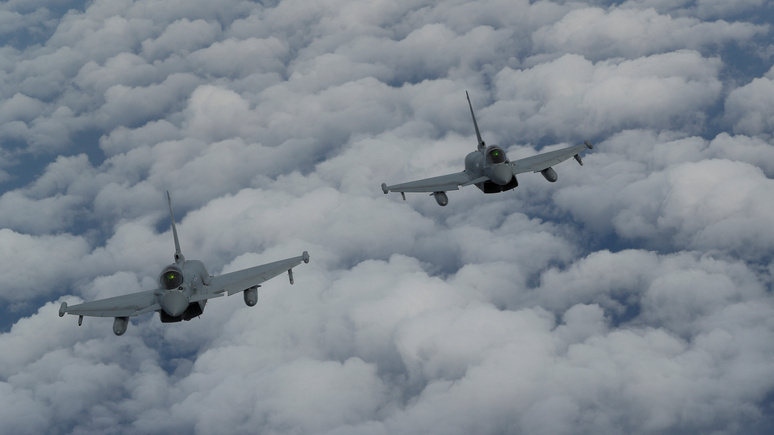 Sky News: британские истребители перехватили российский Су-24 у границ НАТО