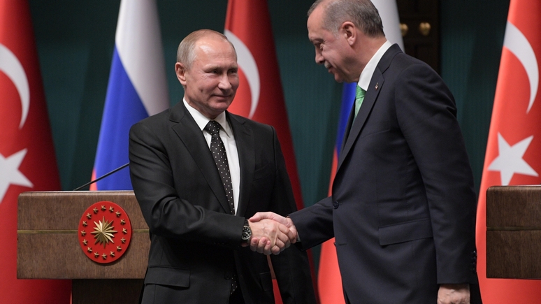 Newsweek: конфликт Турции и США подтачивает НАТО изнутри — на радость Москве