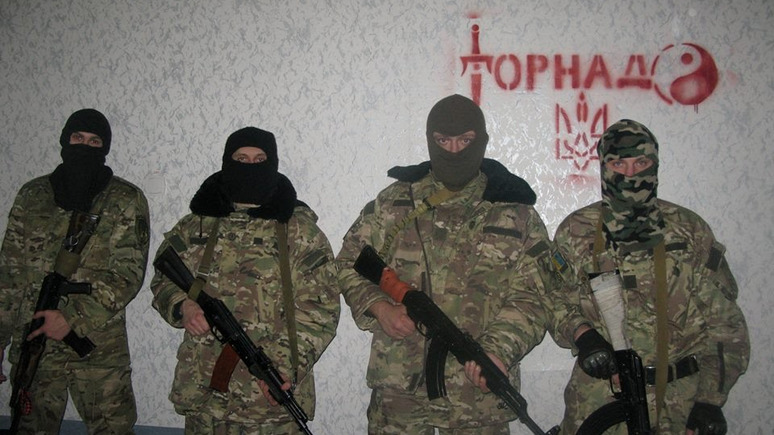 Свастика, алкоголь и холодное оружие: как сидят в украинском СИЗО экс-бойцы «Торнадо»