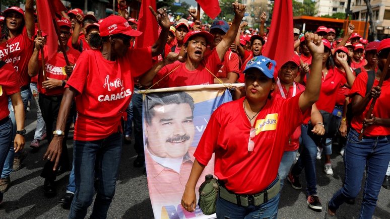 Обозреватель FT: из экономического коллапса Венесуэла может выйти, но не при Мадуро