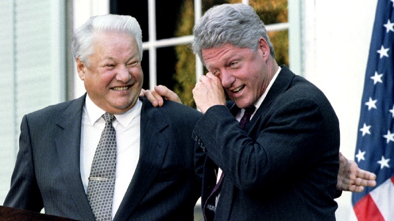«Больше чем дружба»: BuzzFeed рассказал, как общались Клинтон и Ельцин