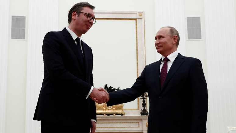 Bloomberg: Сербия рассчитывает на помощь России в разделении Косова