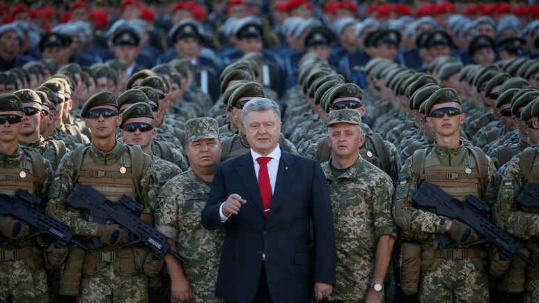 Порошенко заявил, что Украина научилась взламывать военные спутники России