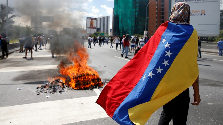 FT: над Венесуэлой сгущаются тучи — в ООН уже заговорили об интервенции, пока о гуманитарной 