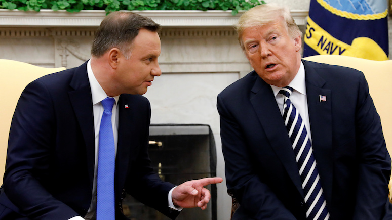 Rzeczpospolita: Дуда мечтает об американской базе в Польше под названием Форт Трамп