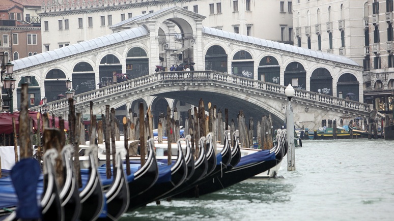 Guardian: Венеция объявила войну «хамскому туризму»