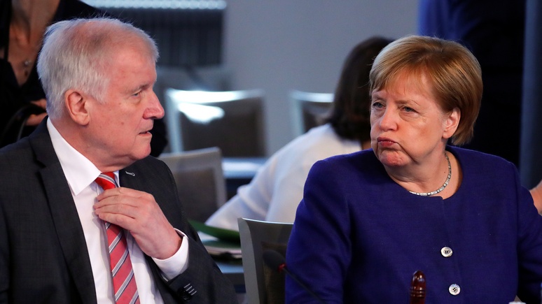 Die Welt: в родной партии Меркель прозвали «хромой уткой»
