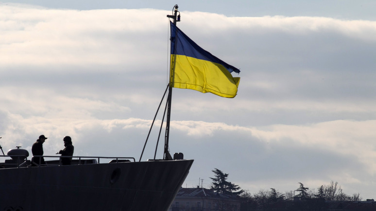 Обозреватель: украинский флот пригрозил «смывать россиян» в Азовское море