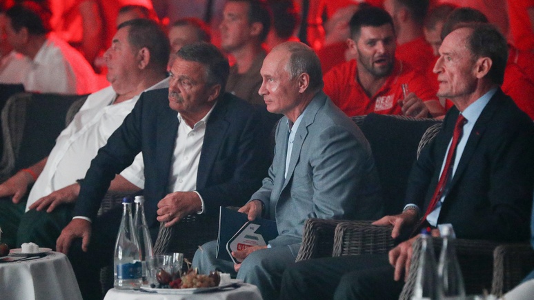 Почётный член МОК: из-за демонизации Путина никого не интересует наследие Игр в Сочи