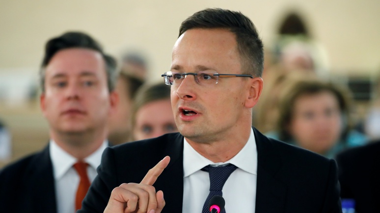 Глава МИД Венгрии: Западная Европа скрывает бизнес с Россией под поверхностными ссорами