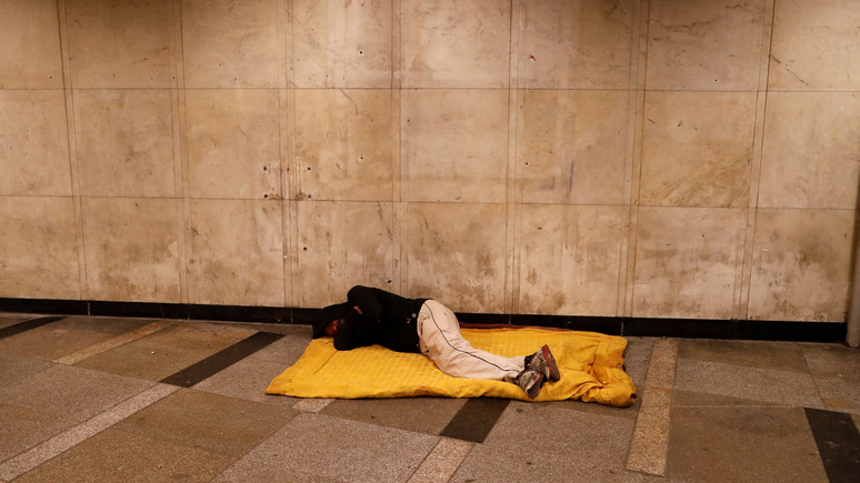Das Erste: бездомные в Венгрии за ночь стали нелегалами