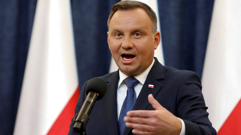 FAZ: Польша продолжает требовать от Германии репарации за Вторую мировую войну 