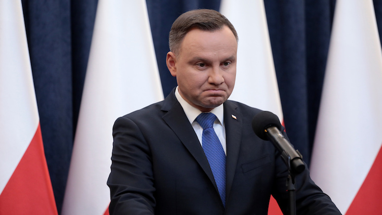 Wyborcza: безответственные твиты главы Польши могут превратить её в страну-изгоя