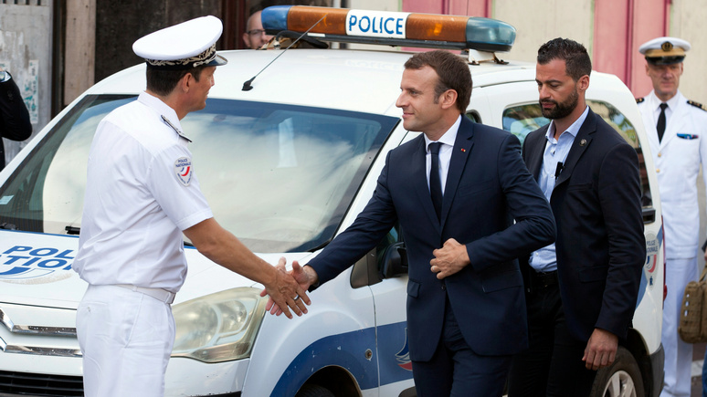 Le Figaro: во Франции предотвратили «акт агрессии» против Макрона