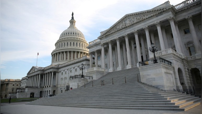 Bloomberg: «хромой» конгресс может отложить новые санкции против России