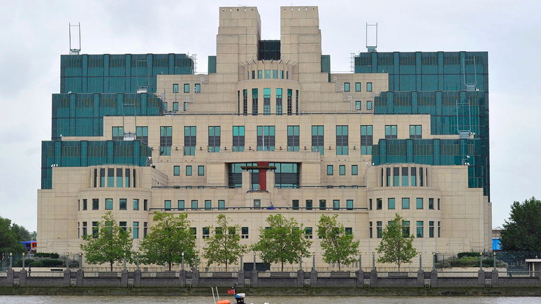 Telegraph: MI6 пытается помешать Трампу рассекретить документы о «российском вмешательстве» 