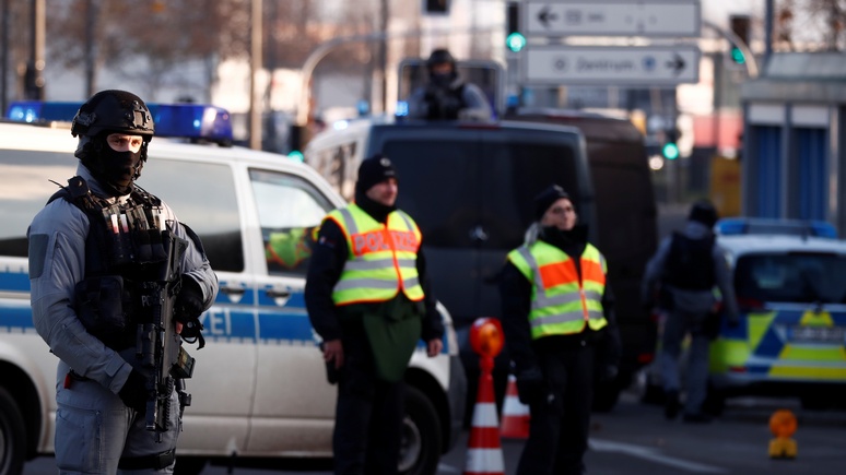 RTL: Власти Франции призывают «жёлтых жилетов» не проводить субботнюю акцию в связи с терактом