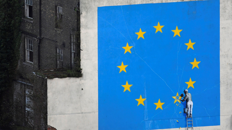 Обозреватель Le Figaro: Евросоюз разбил паралич внешних и внутренних проблем