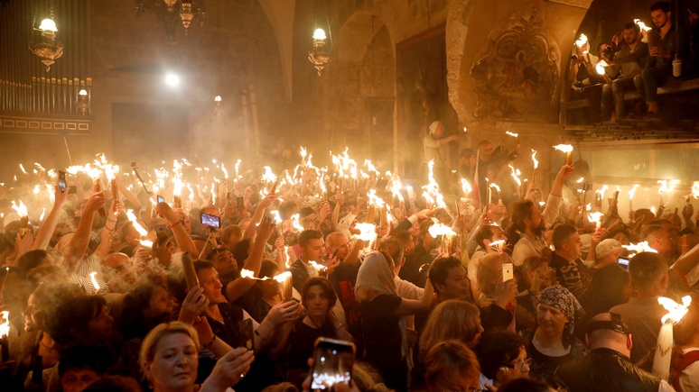 Standard: из-за «единой церкви» Киева Третий Рим рискует остаться без благодатного огня