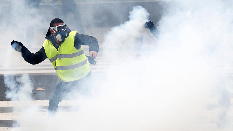 Le Figaro: шестой акт протестов «жёлтых жилетов» шокировал Францию своей агрессивностью