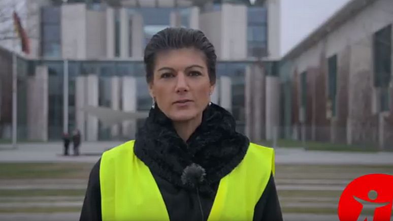 N-TV: лидер левых Германии надела жёлтый жилет и призвала немцев брать пример с французов