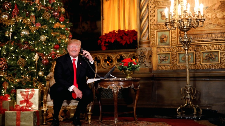 Санты нет, в стране безобразие, «а в остальном с Рождеством» — BuzzFeed рассказал, как Трамп проводит праздники 